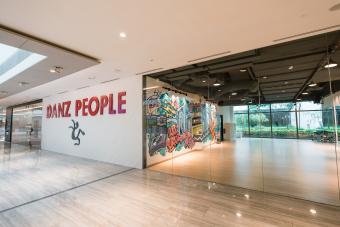Image for New Danz People Outlet at Marina Square artilce